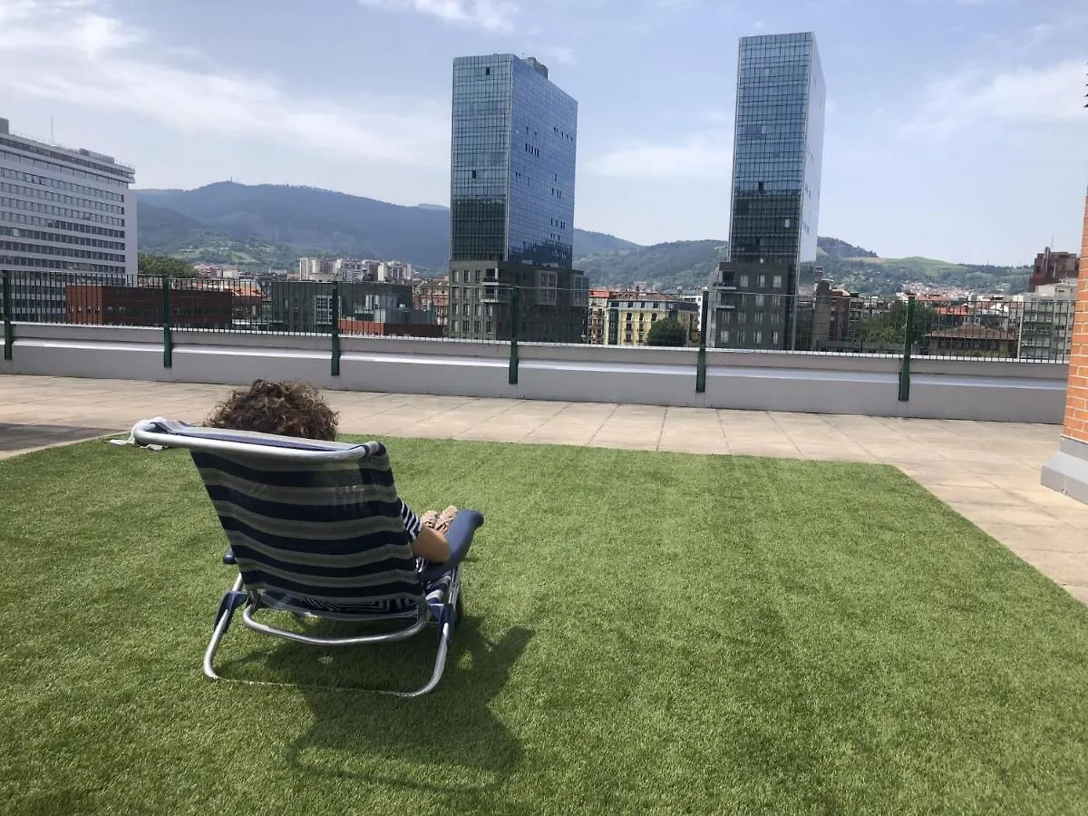 Apartamento Frente Al Guggenheim. Urbanizacion De Lujo En El Centro Bilbao Spain